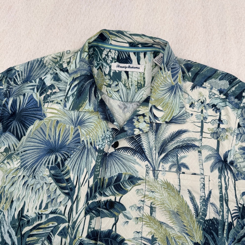 Tommy Bahama Mens M 100% Silk Tropical Palm Floral Button Down Camp Shirt Summer